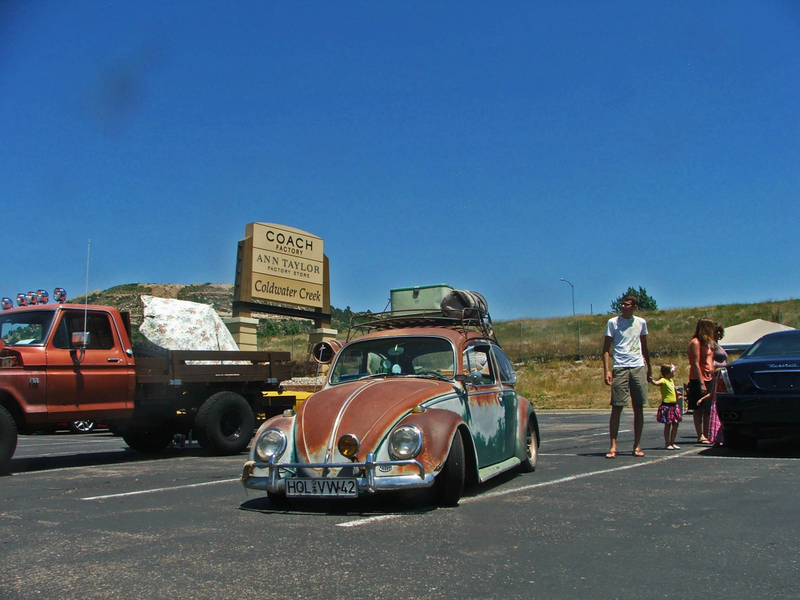Illustration for article titled Welcome to Castle Rock, CO. We has cars.